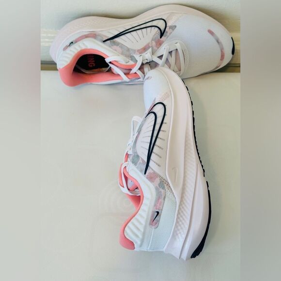 Nike Quest 5 Premium Women's Road Running sneakers size 7,5 new - Picture 4 of 13